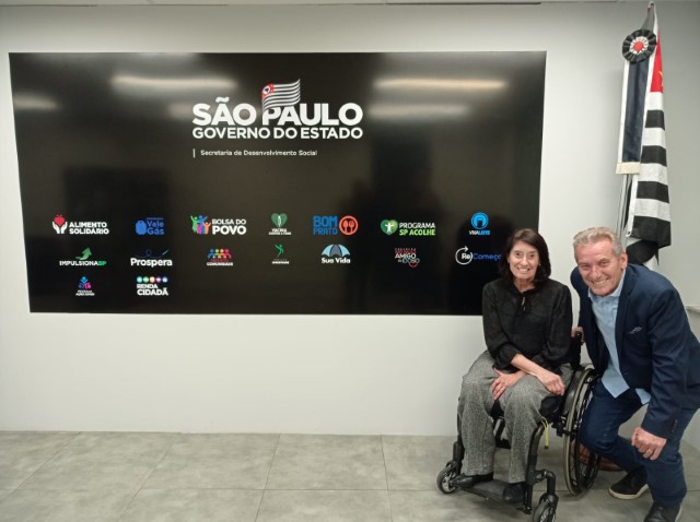 Prefeito se reúne com secretária de Estado, Célia Leão, e solicita residência inclusiva