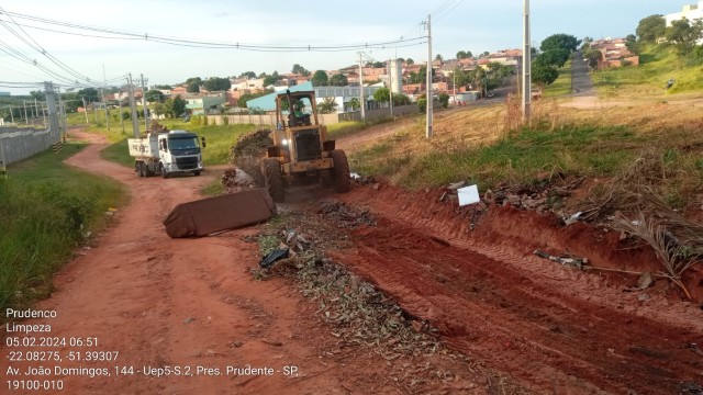 Zeladoria inicia Limpeza na nova avenida no prolongamento do João Domingos Netto
