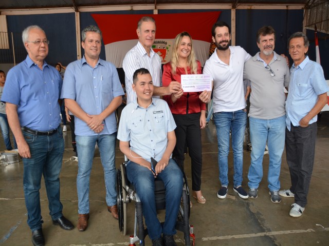 Organização da Expo Prudente repassa cheque de R$ 30 mil ao Lar Santa Filomena