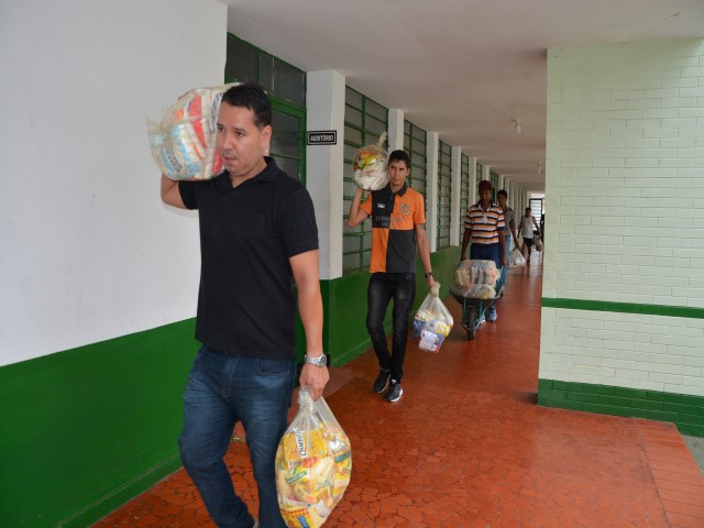 Campanha Natal Sem Fome entrega 10 toneladas de alimentos para 30 entidades sociais