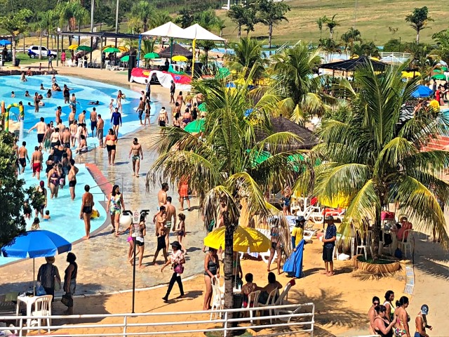 Passaporte do Parque Aquático continua com 50% de desconto neste último domingo