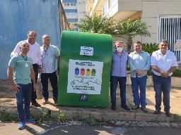 Prudenco instaladas lixeiras ecológicas para coleta de material destinado à reciclagem