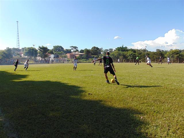 Pelo Inter-Distritos, Floresta e Eneida  têm jogo decisivo valendo vaga na final