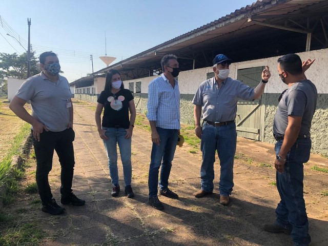 ABQM realiza visita técnica no Recinto de Exposições “Jacob Tosello”