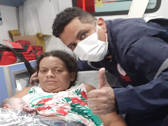 Equipe da Central de Ambulância 192 realiza parto de mãe que não sabia da gestação