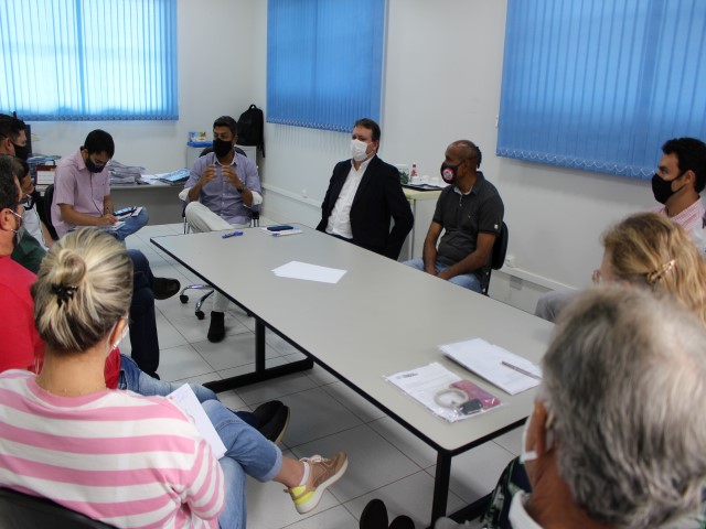 Em reunião, titular da Semob cobra retomada imediata do transporte coletivo