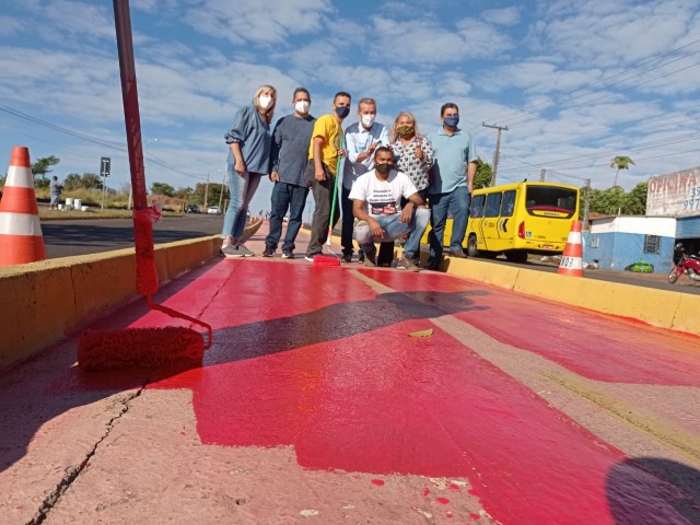 Chefes do executivo vistoriam revitalização de ciclovia na Zona Norte de Prudente