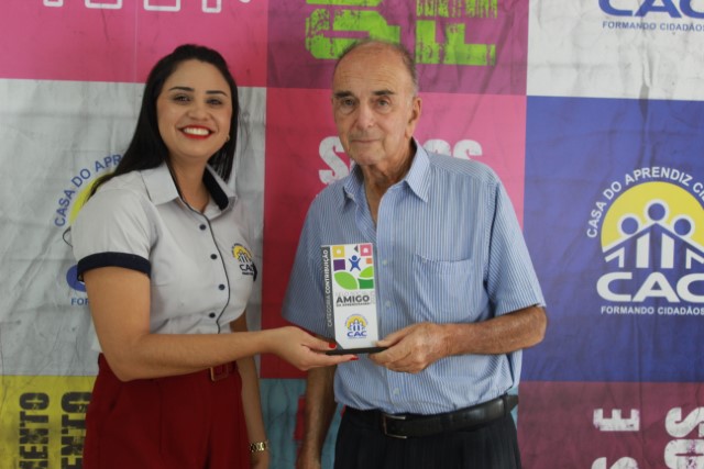 Prefeitura recebe selos de “Colaboração” e “Adesão” da Casa do Aprendiz Cidadão
