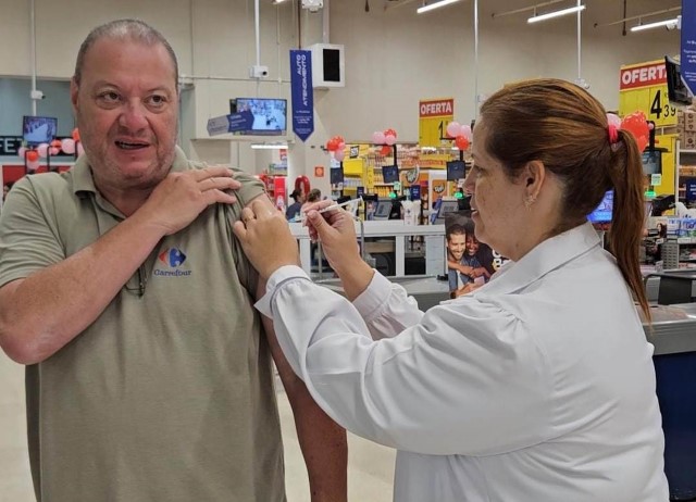 Vacinação contra Influenza nos supermercados garante 1.003 doses aplicadas