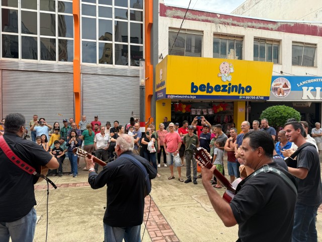 Atrações do ‘Centrô’ recebem milhares de pessoas no quadrilátero no Dia das Mães
