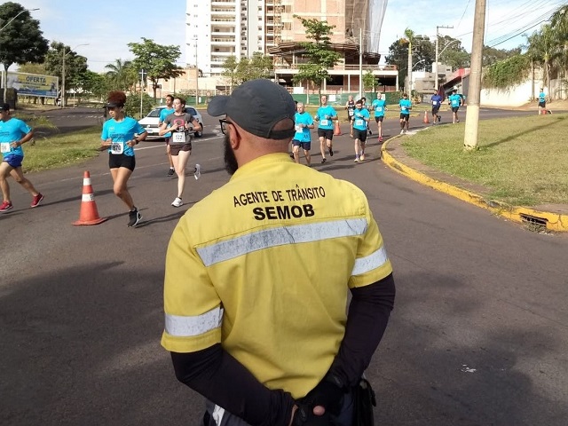 Semob anuncia interdições de importantes vias no domingo para realização da meia maratona