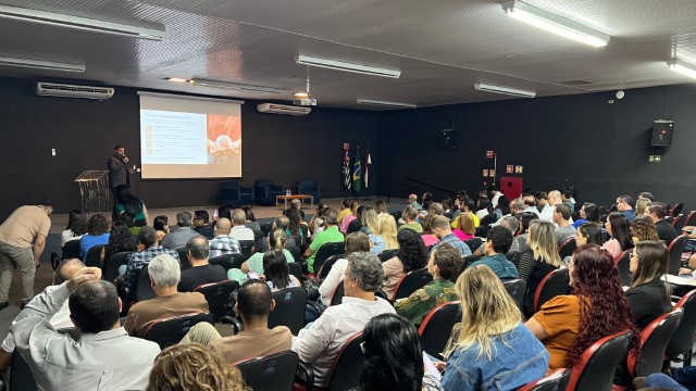 Ouvidoria Municipal reúne cerca de 200 servidores da Prefeitura para capacitação