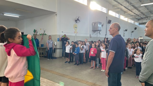 Prefeito visita três escolas que receberão emenda parlamentar na ordem de R$ 1 milhão 