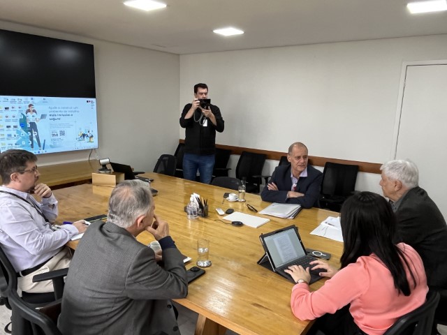 Prefeito Tupã articula recursos em visita a São Paulo 