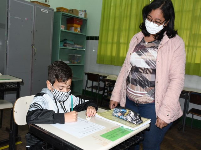 Seduc publica resolução com orientações e regras sobre retorno presencial das aulas