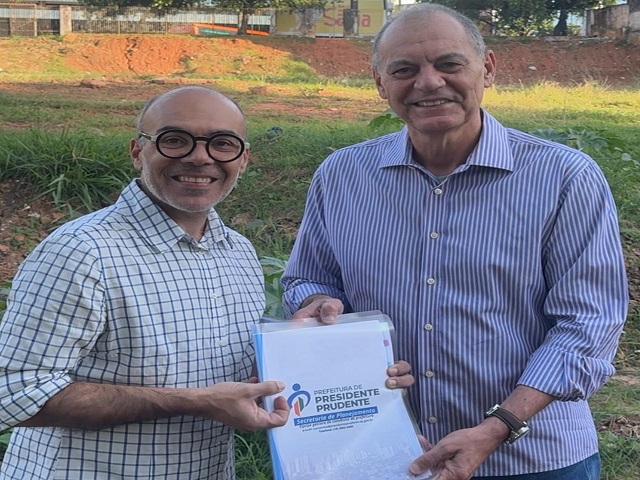 Subsecretário de Desenvolvimento Urbano de SP visita linha férrea de Prudente
