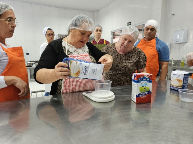 Fundo Social inicia curso Aprenda a Fabricar e Vender Pães Doces e Semi-doces