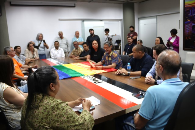 Tupã recebe membros da comissão da Semana da Diversidade, ato que marca abertura do evento