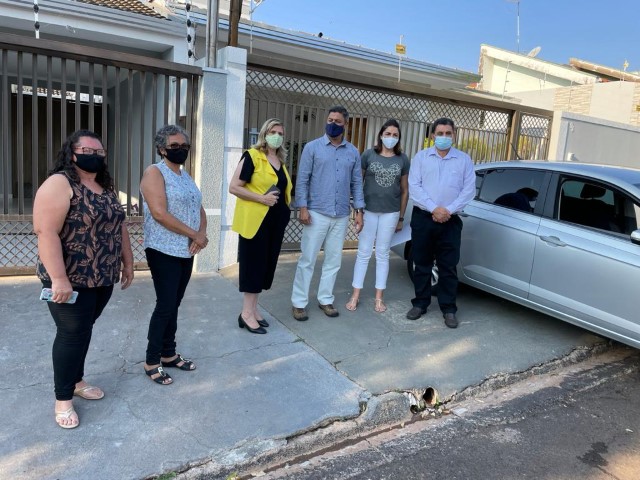 Vice-prefeito, secretário da Semob e vereadora Miriam Brandão visitam Residencial Florenza