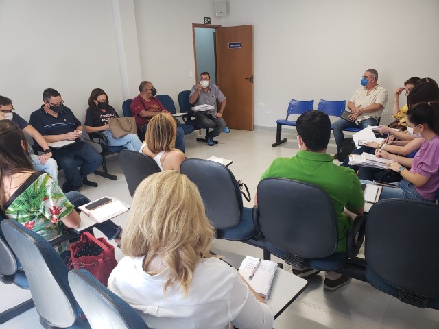Secretária de Educação de Prudente participa de encontro nacional sobre novo Plano de Educação