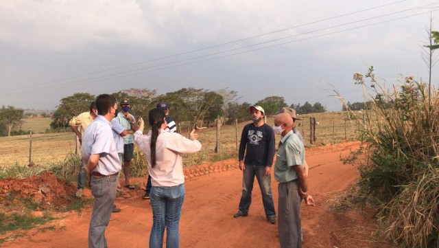 Secretário de agricultura se reúne com produtores e projeta melhorias para estrada Km 9