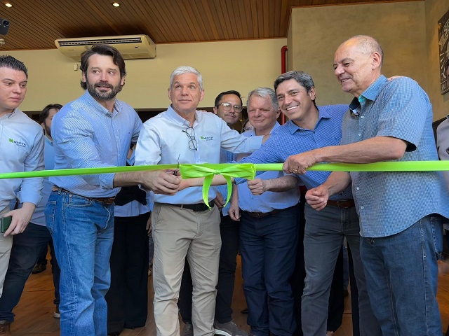 Prefeito Tupã participa de evento da Necta para ligação do primeiro cliente com Biometano 