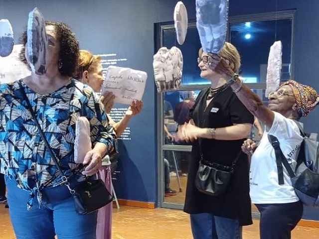 Idosos do CRI participam de Oficina da Memória no Museu de Prudente