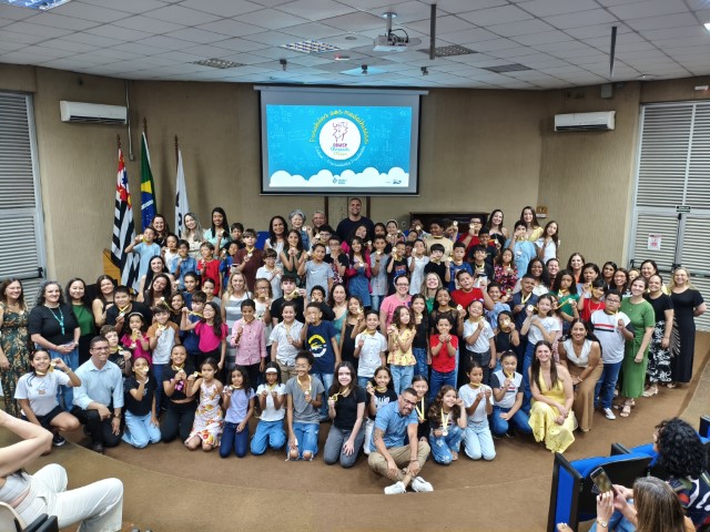 Seduc Prudente entrega 1.612 medalhas para alunos premiados na Obmep Mirim 2025 