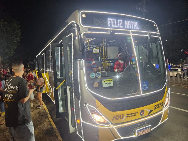 Alta procura mantém linha de ônibus temática de Natal até 31 de dezembro em Prudente