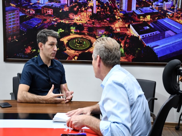 Prefeito Ed Thomas recebe Raul Audi, novo presidente da ACIPP