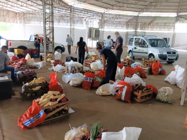 Prefeitura realiza mais uma entrega do Programa de Aquisição de Alimentos nesta terça (28)