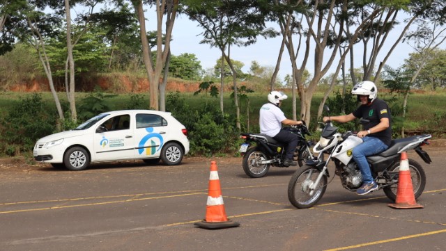 Maio Amarelo: semob realiza treinamento sobre direção defensiva