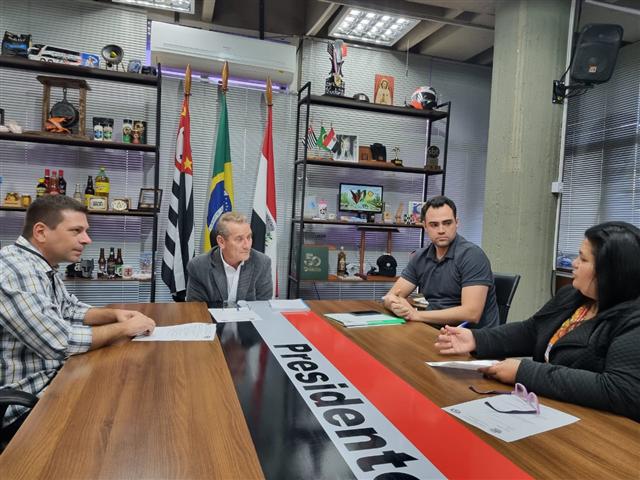 SESMT apresenta ao prefeito programação SIPAT 2022, que ocorrerá de 19 a 23 de setembro 