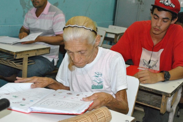 Seduc abre pré-cadastro para Educação de Jovens e Adultos até o dia 13 de janeiro