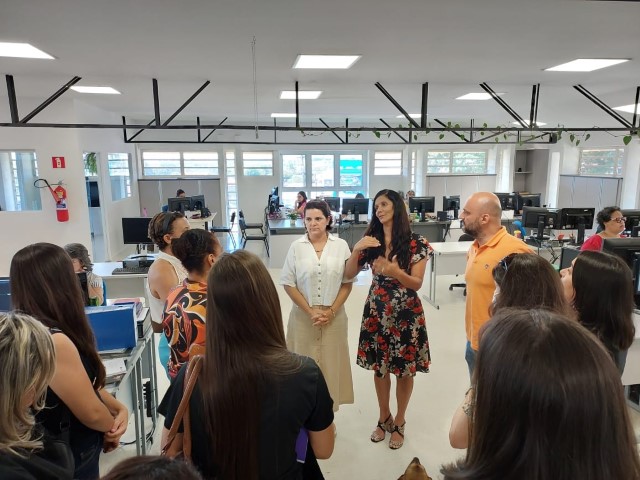 Equipe da Seduc faz visita técnica à Secretaria Municipal de Educação de Londrina (PR)