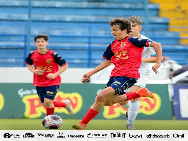 Base do Grêmio Prudente vence o Marília na estreia do Paulista