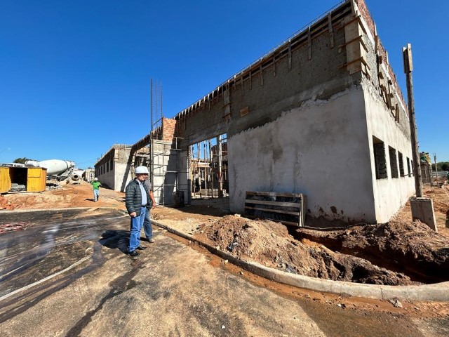 Prefeito confere obras do Centro de Reabilitação Lucy Montoro, que está 60% concluído 