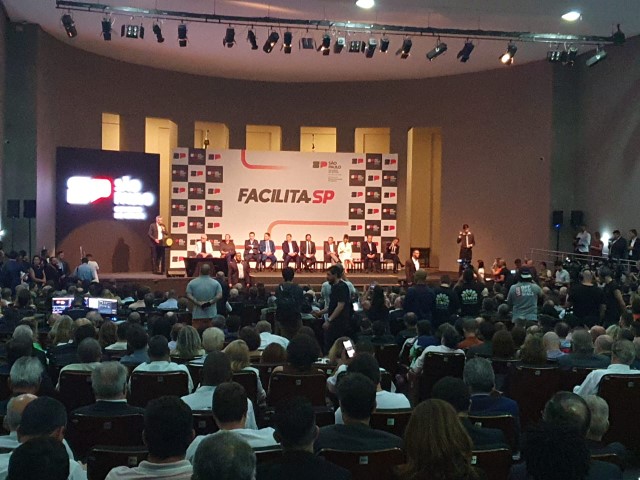 Ed participa do lançamento do Facilita SP, com presença do governador Tarcísio de Freitas