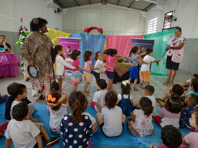 Flitpp: 2º dia tem contação de histórias para educação infantil e ensino fundamental