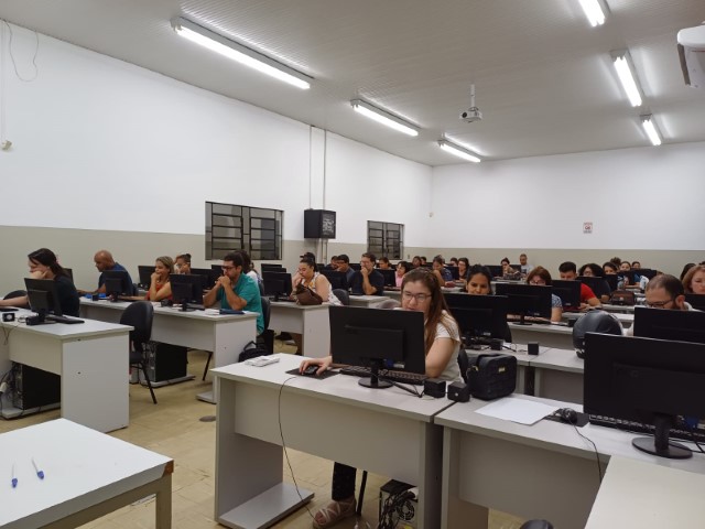 Inova recebe 470 alunos para provas bimestrais da Univesp, que iniciam nesta terça (21)
