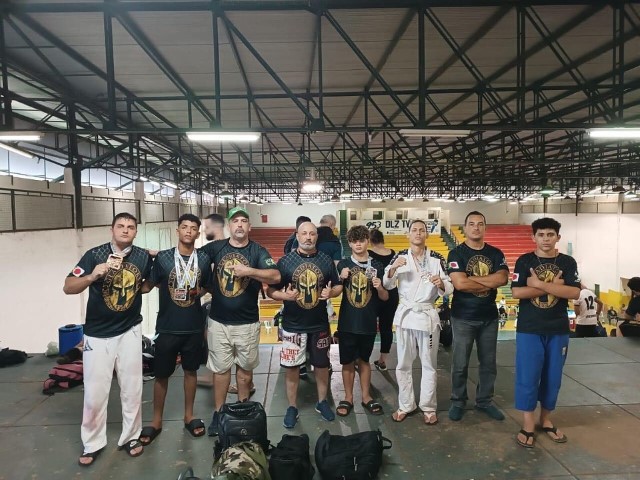 Equipe Gladiators conquista 5 medalhas em competição de jiu-jitsu