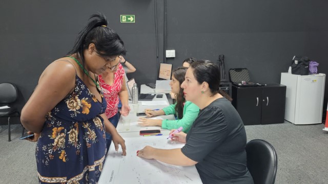 Sedepp faz nova distribuição de 16 boxes do Shopping Popular a comerciantes sorteados