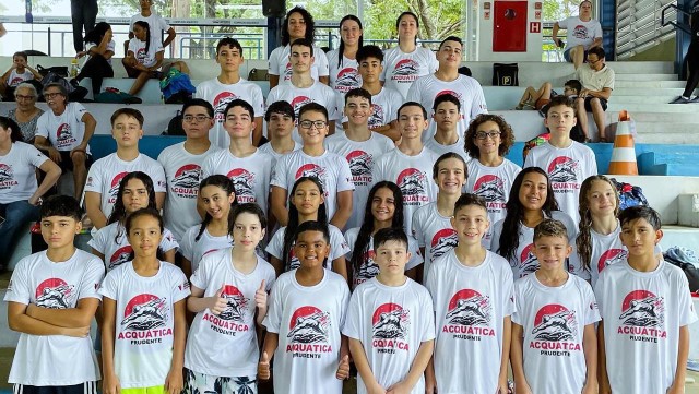 Natação da Acquática conquista 50 medalhas no Torneio Regional Pré-Mirim a Sênior 