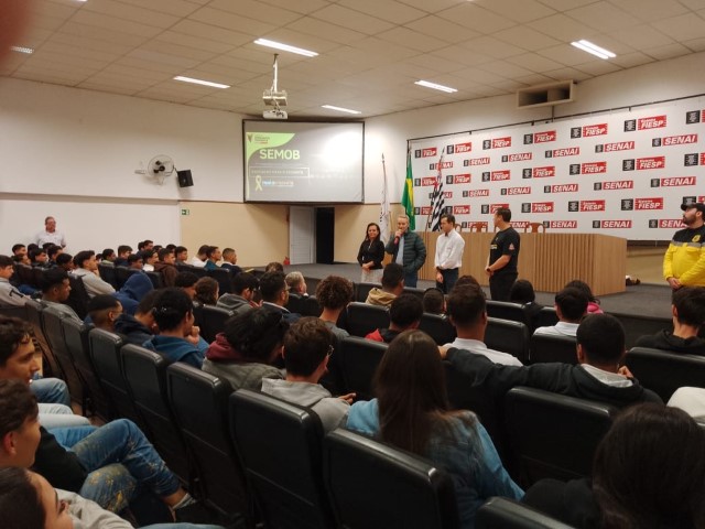 Palestra no Senai promovida pela Semob para 200 pessoas encerra ações do Maio Amarelo