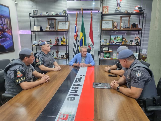 Prefeito recebe Polícia Militar para tratar sobre lei que cria Fundo de Segurança Pública 