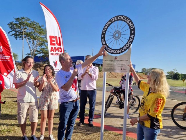 Prefeito entrega revitalização da pista de ciclismo “Emerson Ueocka” 