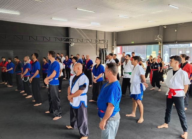 Atletas do Kung Fu/Semepp participam de treinamento de nivelamento técnico em Apucarana-PR