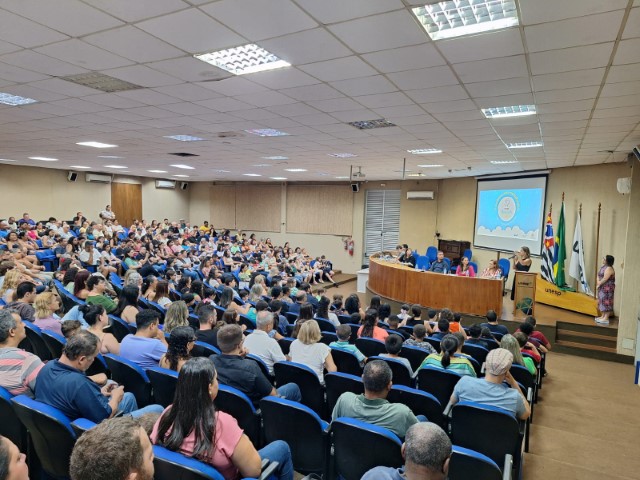 Seduc faz cerimônia para entrega das 158 medalhas da Obmep Mirim a alunos da rede