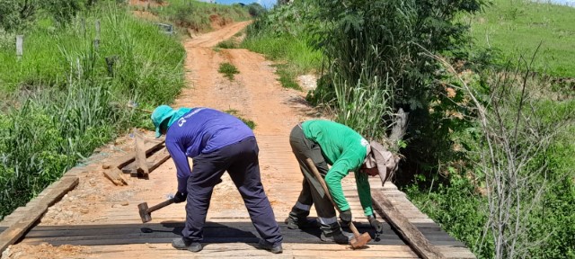 Seagri realiza manutenção em cabeceira da ponte da Estrada Bom Pastor