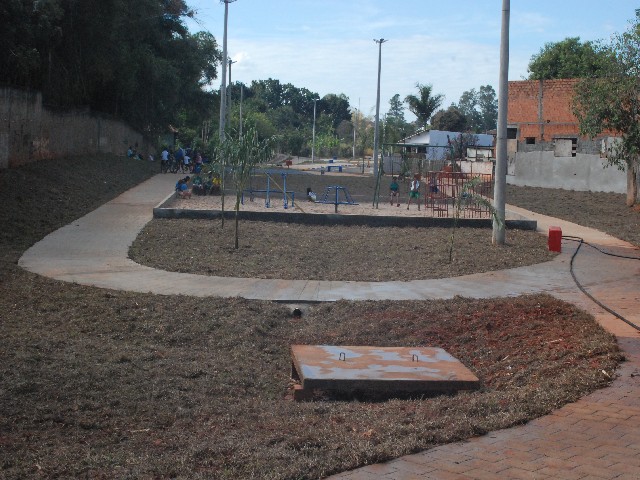 Urbanização da Vila Geni soluciona problema crônico e possibilita conexão de malha viária